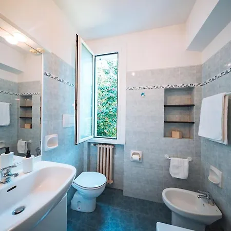 Elegant Sea Retreat In Pineta Lägenhet Arenzano