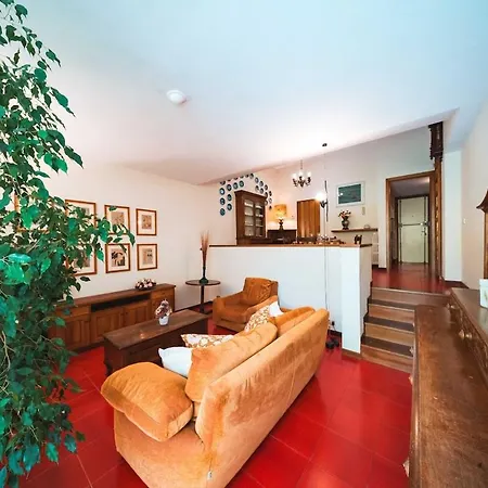 Elegant Sea Retreat In Pineta Arenzano