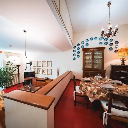Elegant Sea Retreat In Pineta Arenzano