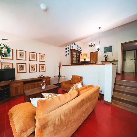 Elegant Sea Retreat In Pineta Lägenhet
